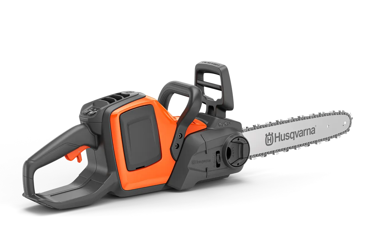 Husqvarna 230i su akumuliatoriumi ir įkrovikliu