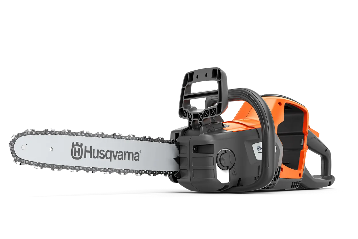 Husqvarna 242i su akumuliatoriumi ir įkrovikliu